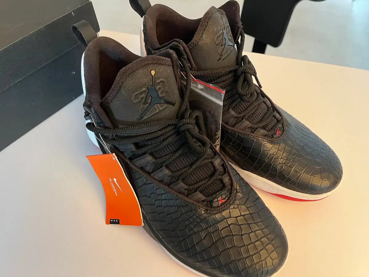 이 Buy ADIDAS Originals Men Black Woven Design ZX 5K Boost